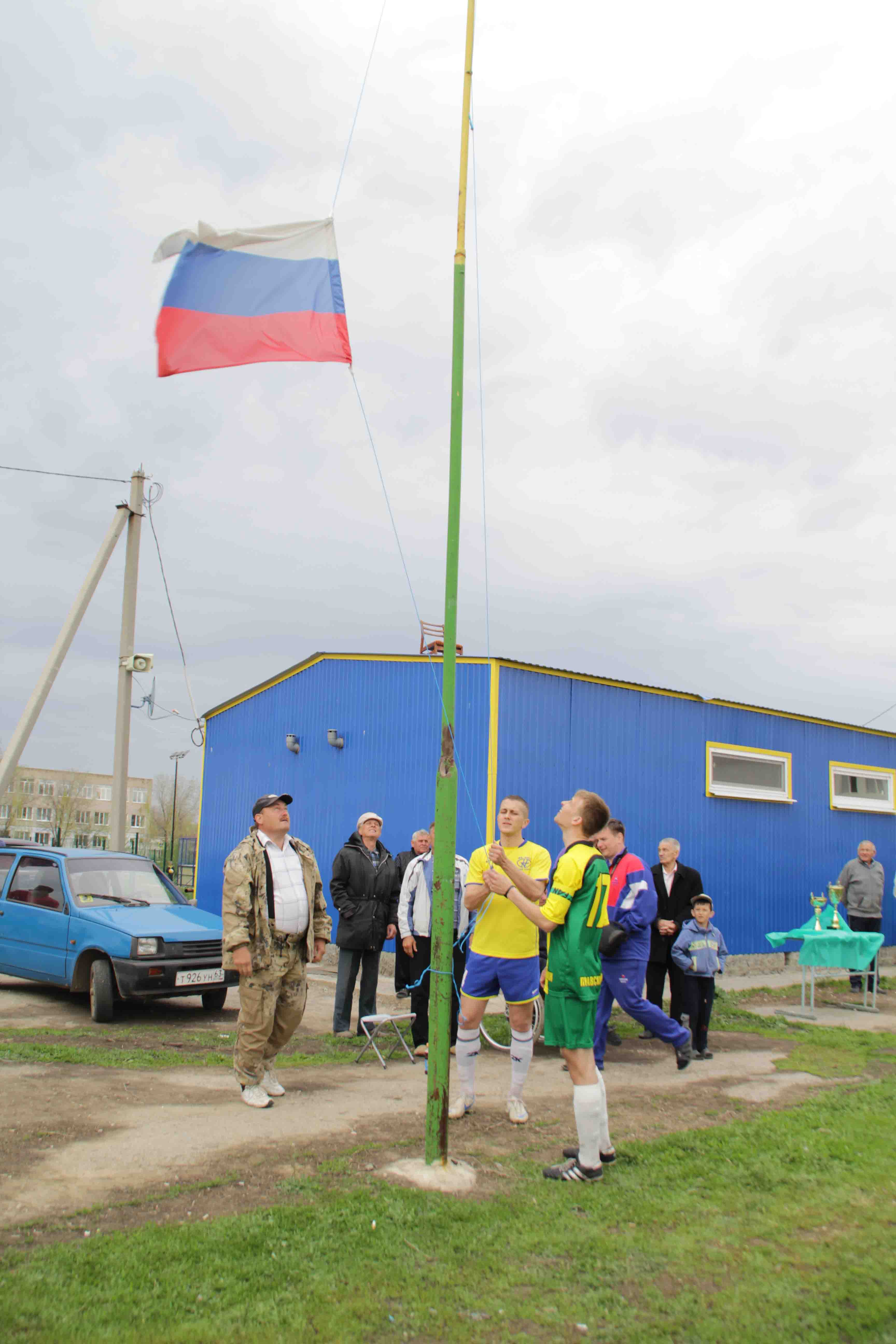Novyj avtobus - v novyj futbolnyj sezon 2