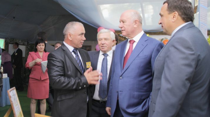 chest i xvala lyudyam truda 1